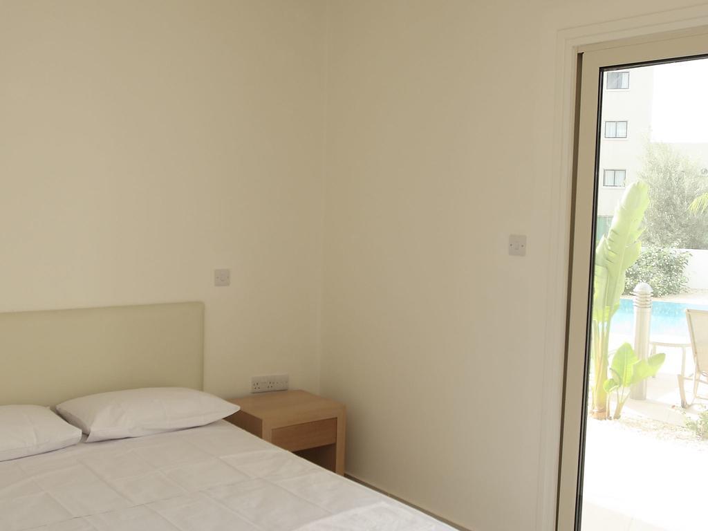 Athena Beach Villas Protaras Exteriér fotografie